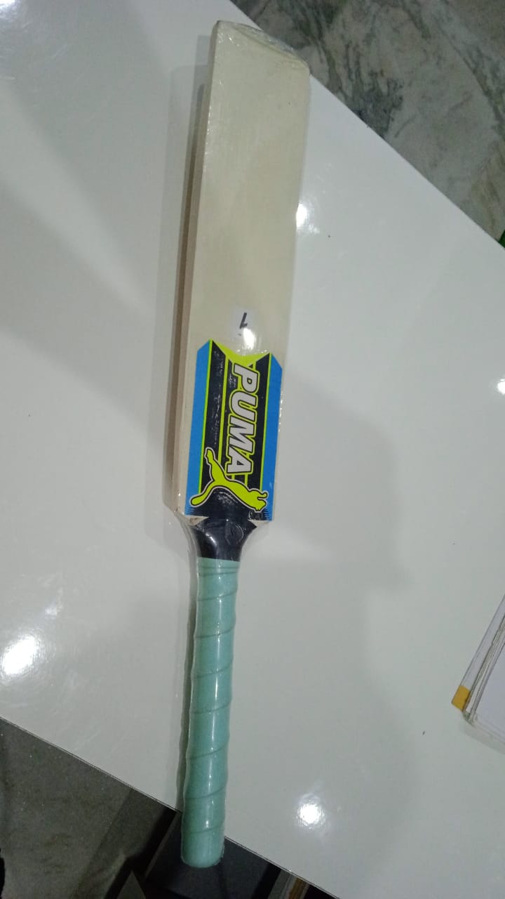  Puma Kids’ Wooden Cricket Bat (Age 4–8)